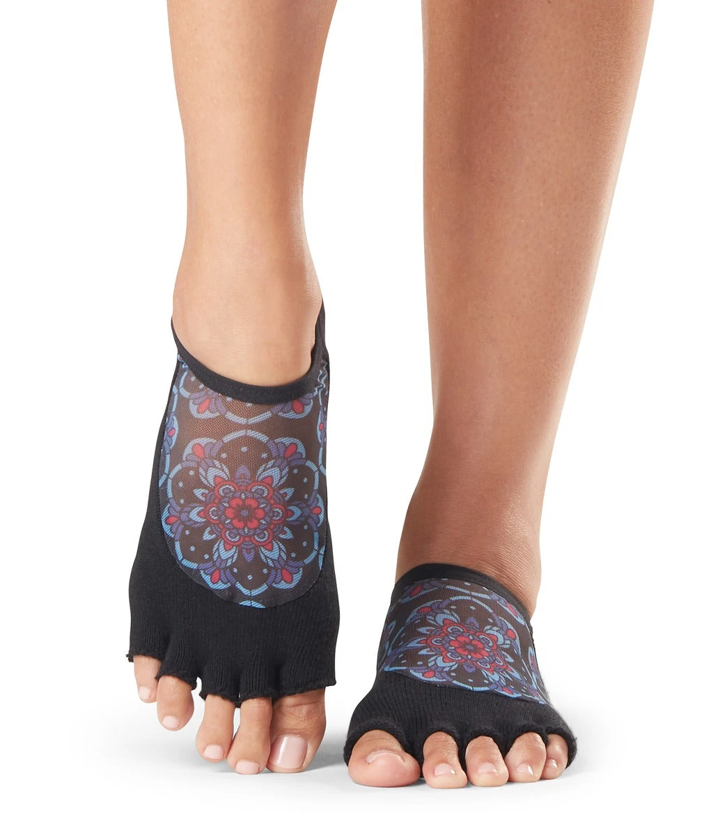Toesox Luna Half-Toe Yoga Grip Socks - Image 7