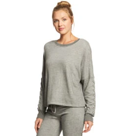 Beyond Yoga Lasso Tie Cropped Pullover Mid Heather Gray