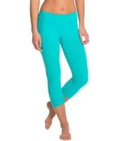 Beyond Yoga Back Gathered Yoga Capris Seaglass