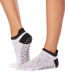 Toesox Grip Full Toe Low Rise Socks Sleeping Spell