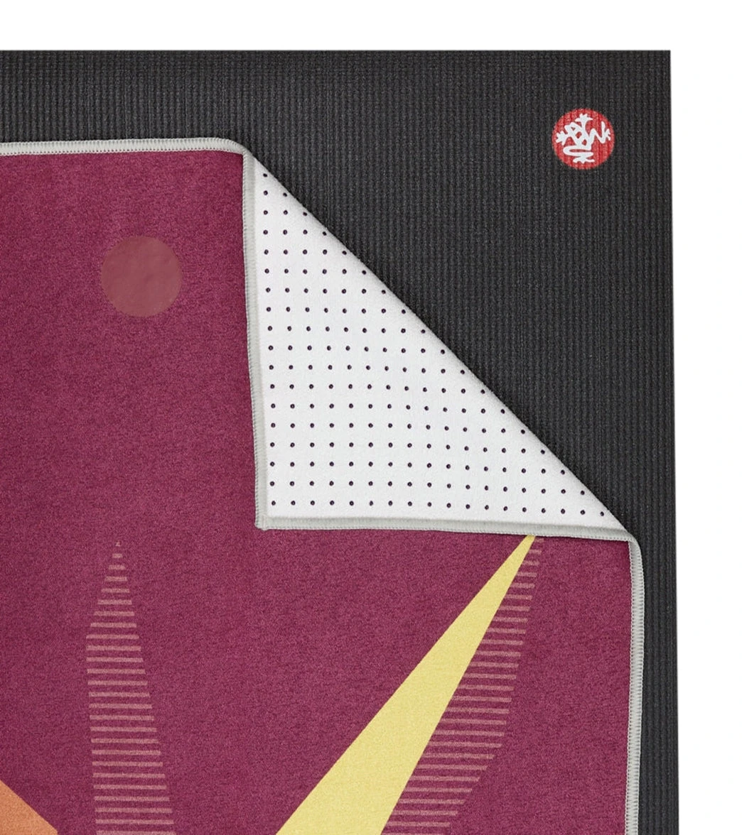 Manduka Yogitoes+ Repreve® Yoga Mat Towel, 71" Palm Geo - Image 3