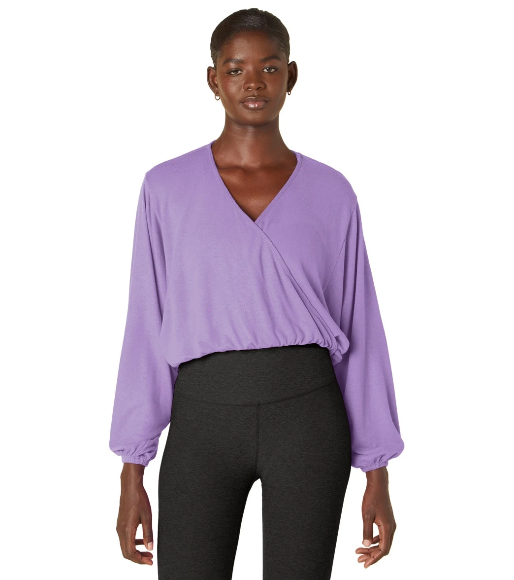 Beyond Yoga Wrapped Up Pullover Light Amethyst - Image 4