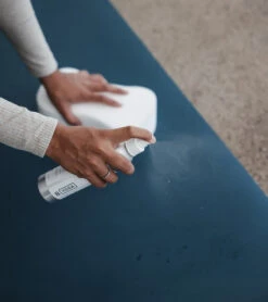 B Yoga The Cleanser, 250ml Lavender